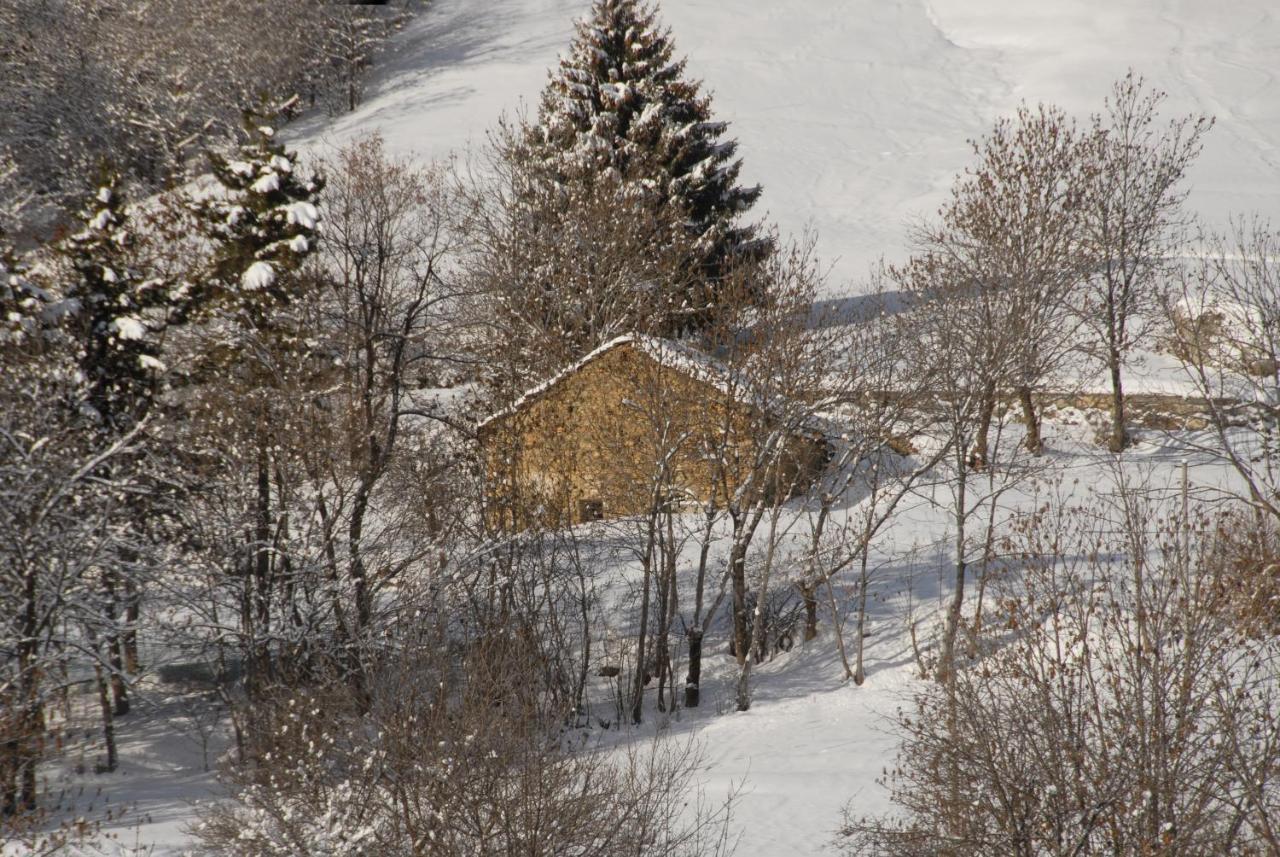 Вилла Agriturismo Plan D'Avie Аоста Экстерьер фото